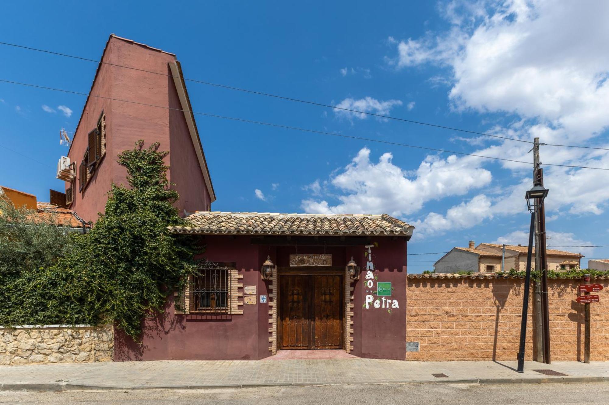 El Tinao De La Petra Guest House Fuentiduena de Tajo Bagian luar foto